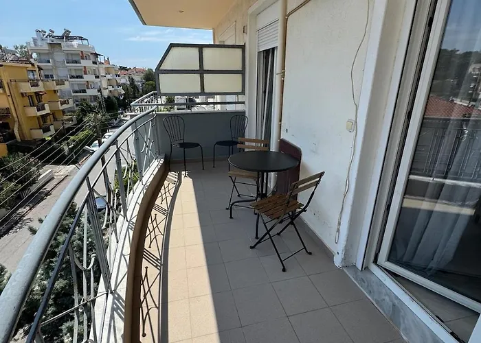 Apartment By The Sea
